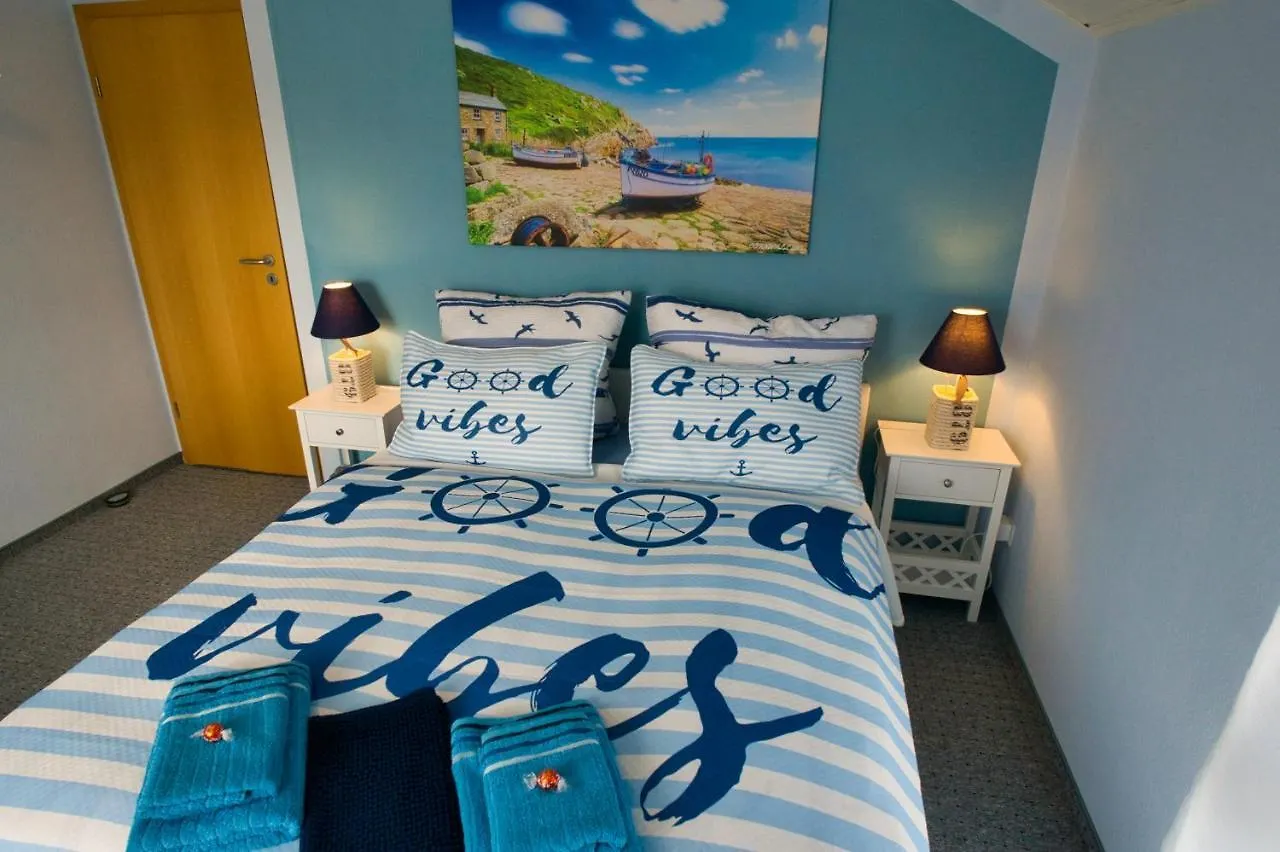 Homestay Mycozyplace - Gemuetliches Zimmer Fuer Zwei Dresden Germany